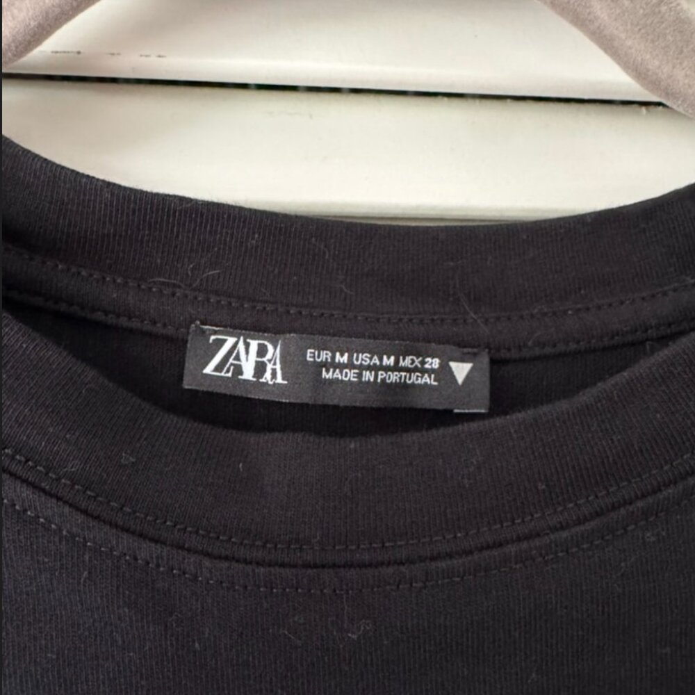 Zara Minimalist Line Art T-Shirt size M - Picture 3 of 7